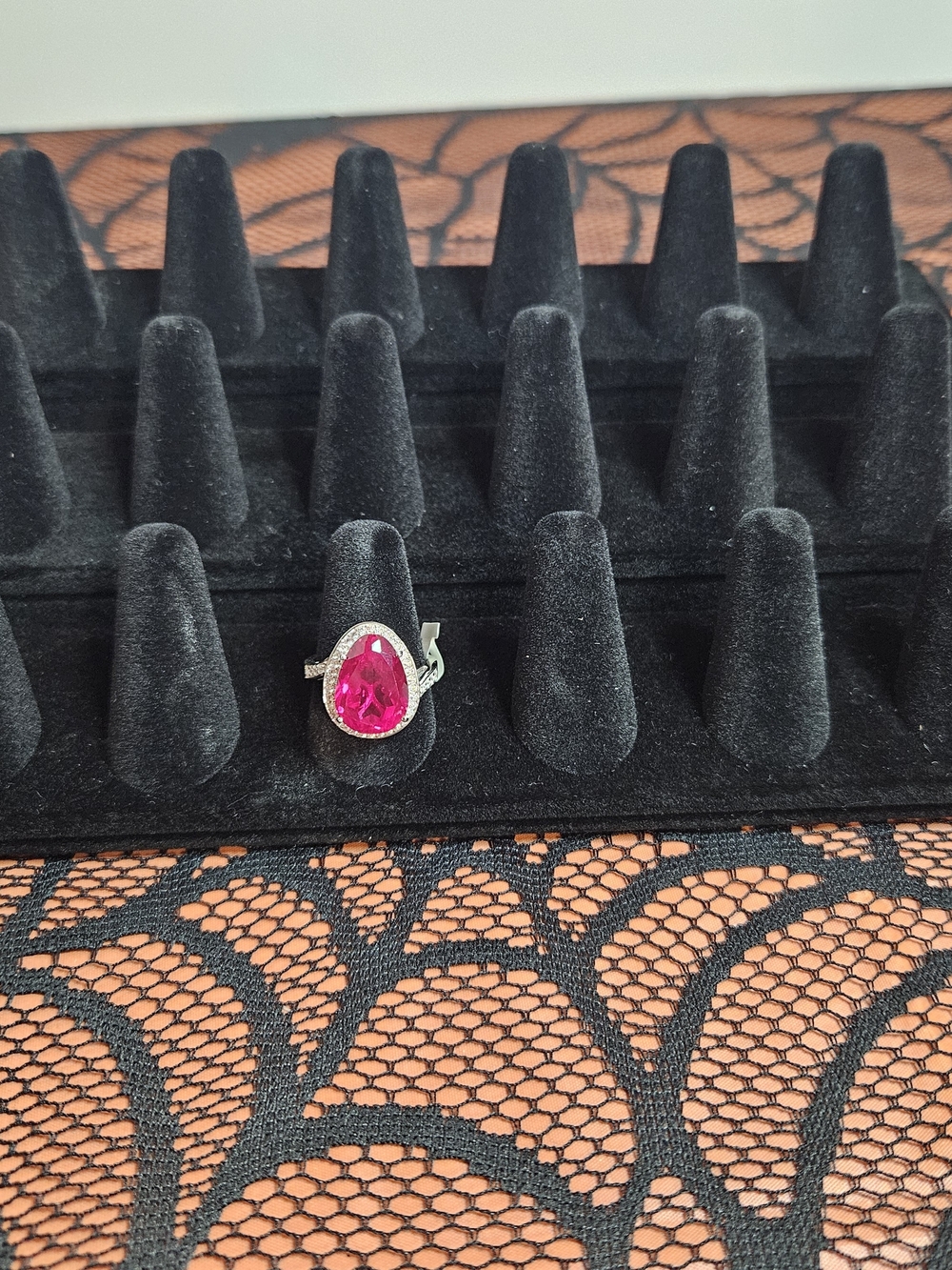 Lab Created Ruby Size 8 - Picture 6 of 8